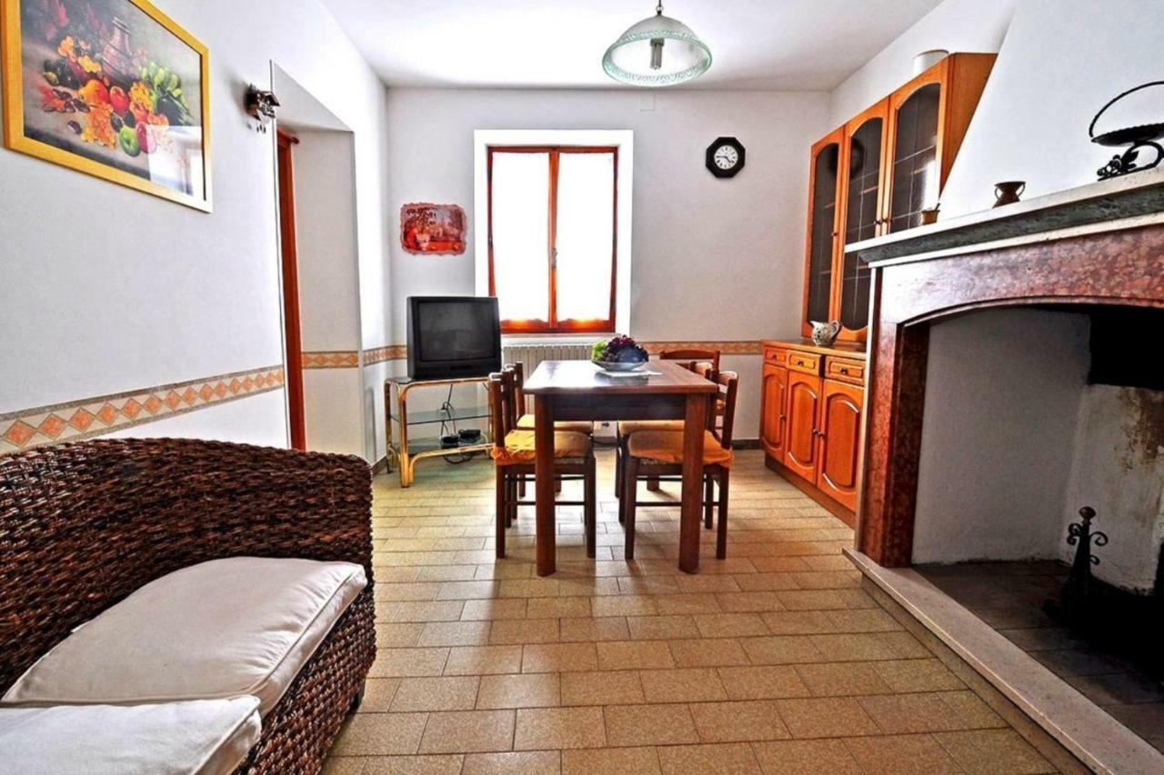 Agriturismo Galanti Cossignano Luaran gambar