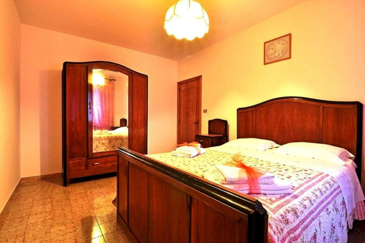Agriturismo Galanti Cossignano Luaran gambar