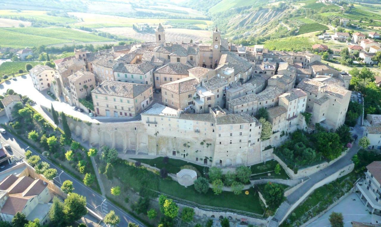 Agriturismo Galanti Cossignano Luaran gambar